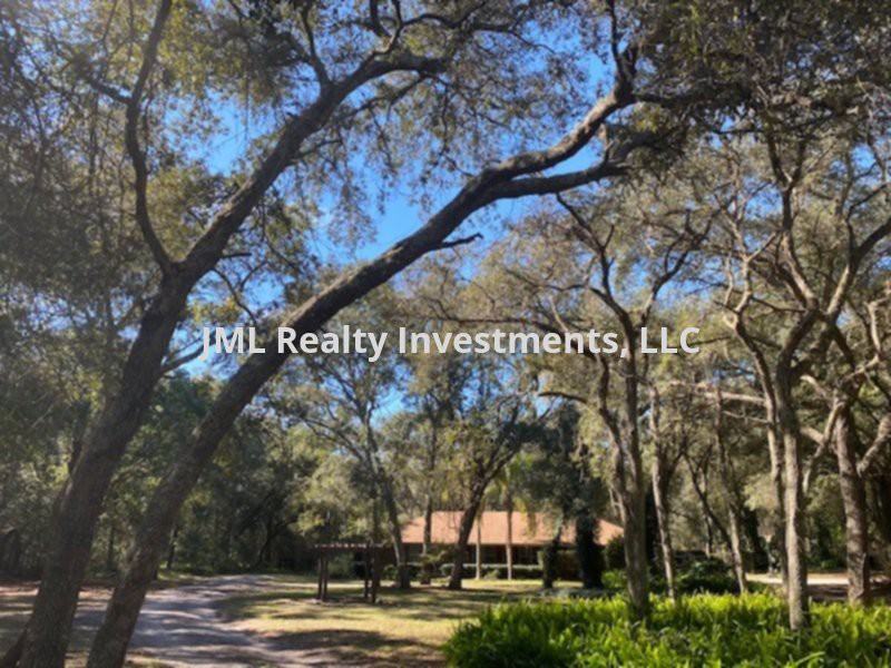 30851 Round Lake Rd - Photo 2 of 22