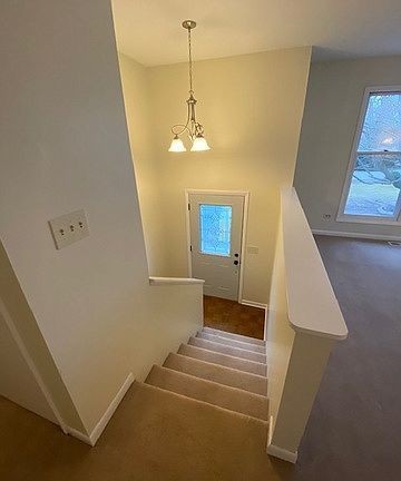 1128 Northshore Dr - Photo 2 of 14