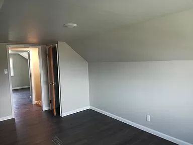 8910 Blue Ash Rd - Photo 3 of 14