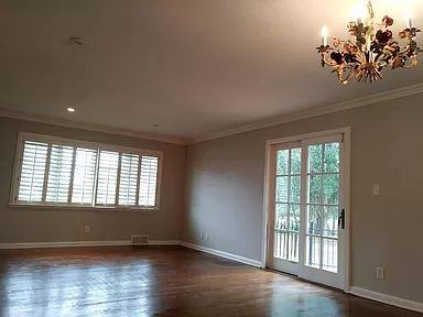 137 S Ellis St - Photo 2 of 6