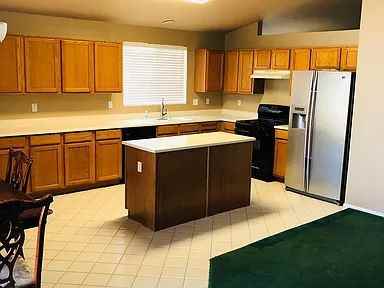 2335 Gable Ct - Photo 3 of 6