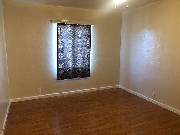 413 N Edna Lopez Ct - Photo 2 of 9