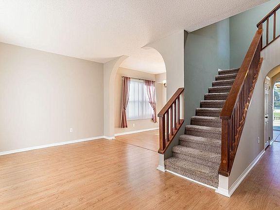 12919 Brant Tree Dr - Photo 3 of 26