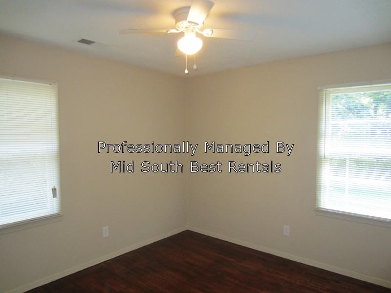 3253 Charlotte Rd - Photo 3 of 6