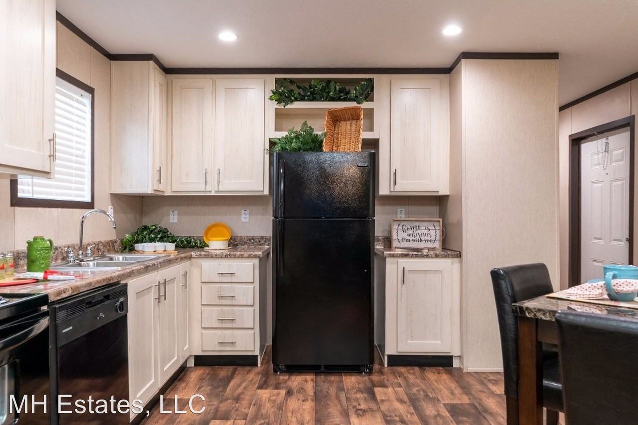 Percival - Photo 3 of 10