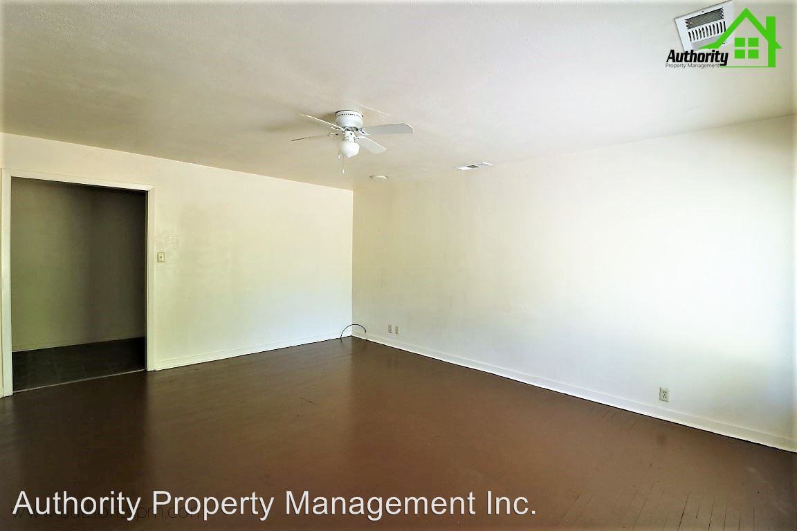 1638 Willis St. - 1638 Willis St. - Photo 2 of 13