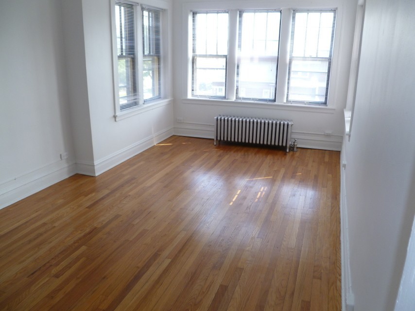 1704 W 77th St - Photo 2 of 5
