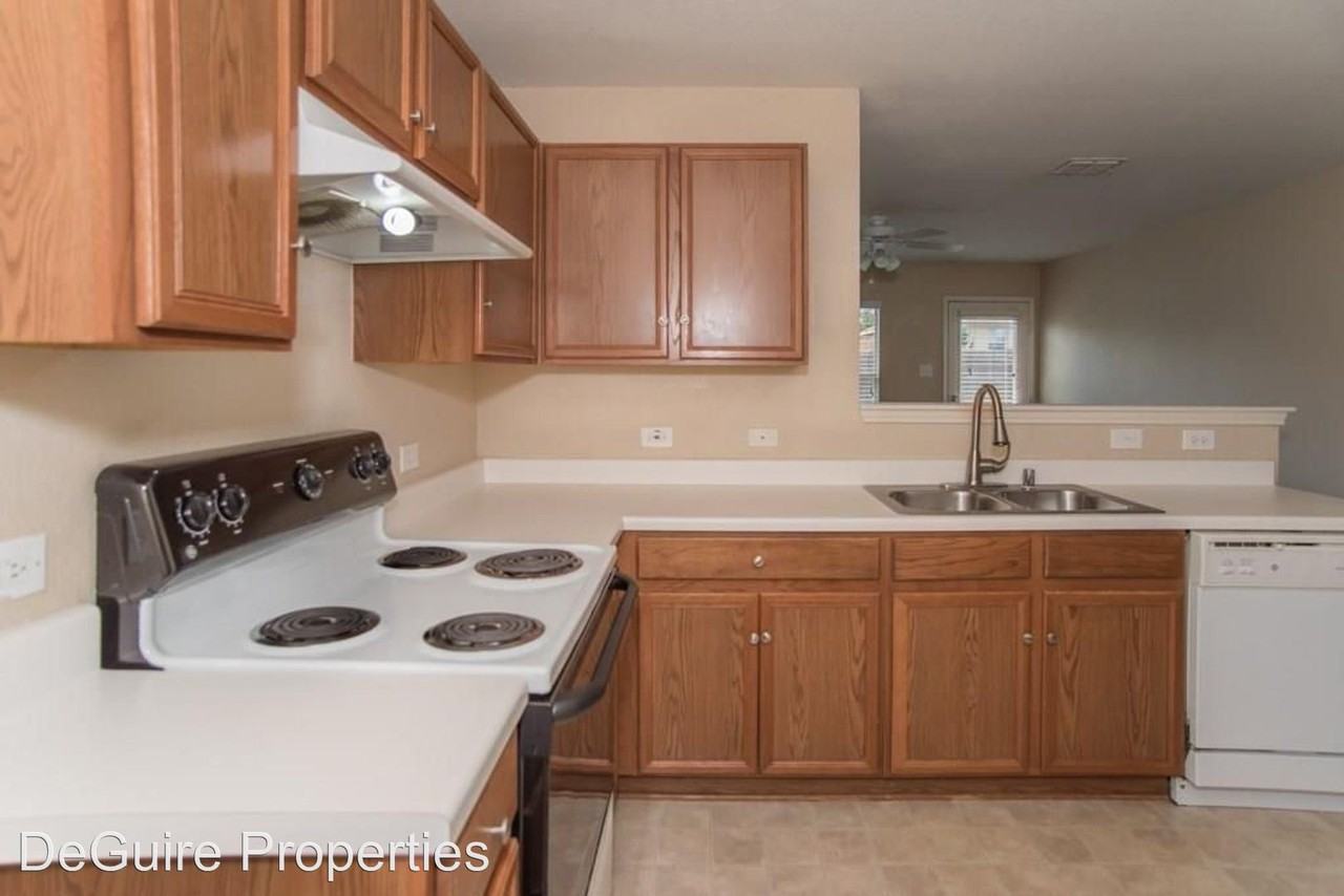 705 Poncho Lane - Photo 2 of 14