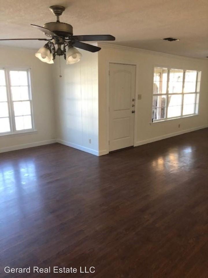 2341 Moore - Photo 3 of 23