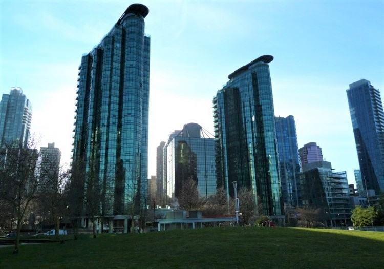 588 Broughton Street