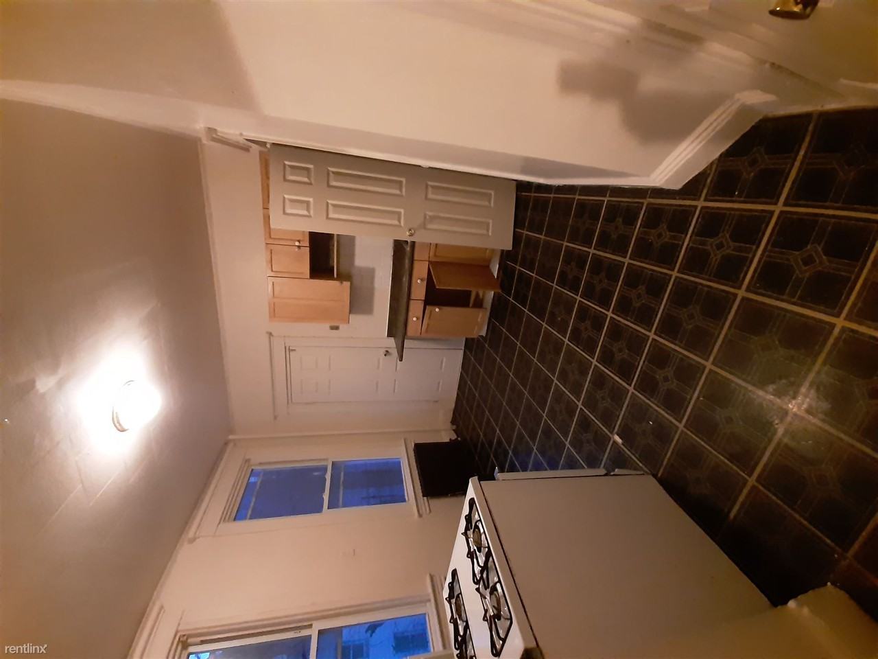 14 Guion St - Photo 2 of 2