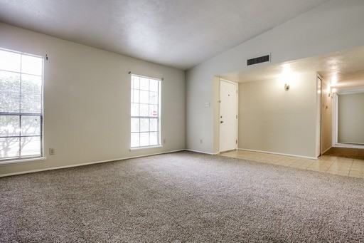 9706 Sophora Cir - Photo 2 of 14