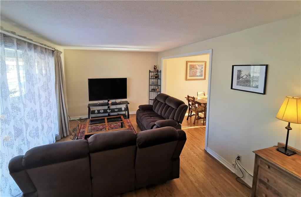 32 Stanwood Drive ##A - Photo 3 of 24