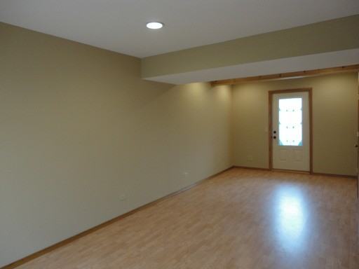 73 Briarwood Dr - Photo 2 of 12