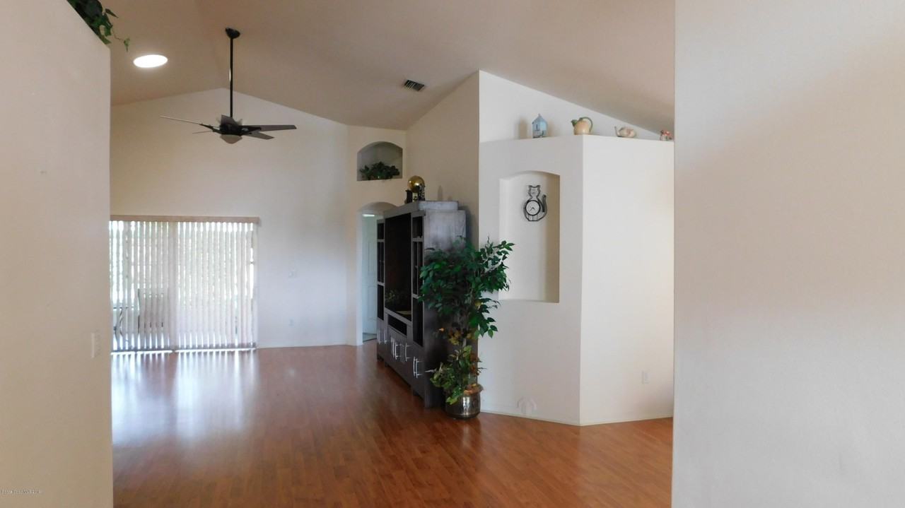 2534 Ventura Circle - Photo 2 of 21