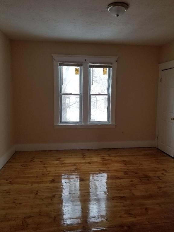 111 Rodney Unit 3 - Photo 3 of 6
