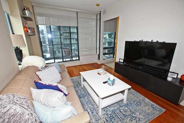 438 King Street West #01304