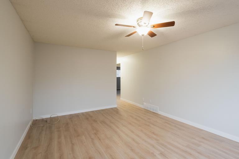 7 Cayuga Pl W - Photo 3 of 23