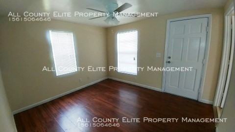 1028 18th St - Photo 2 of 9