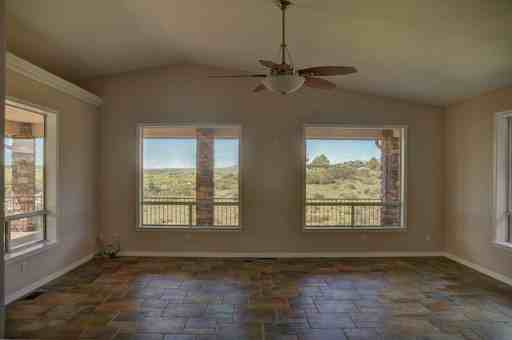 14001 Beverly Hills Dr - Photo 2 of 28