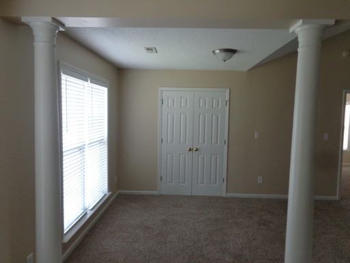4902 Hunters Bluff Dr - Photo 3 of 11