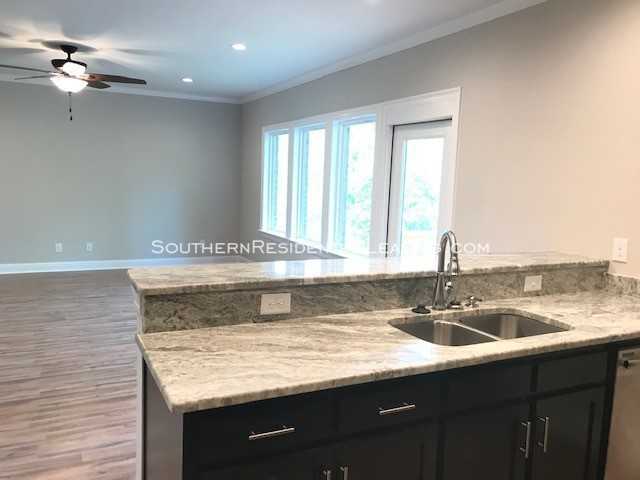 1184 Stratford Ct N - Photo 2 of 18