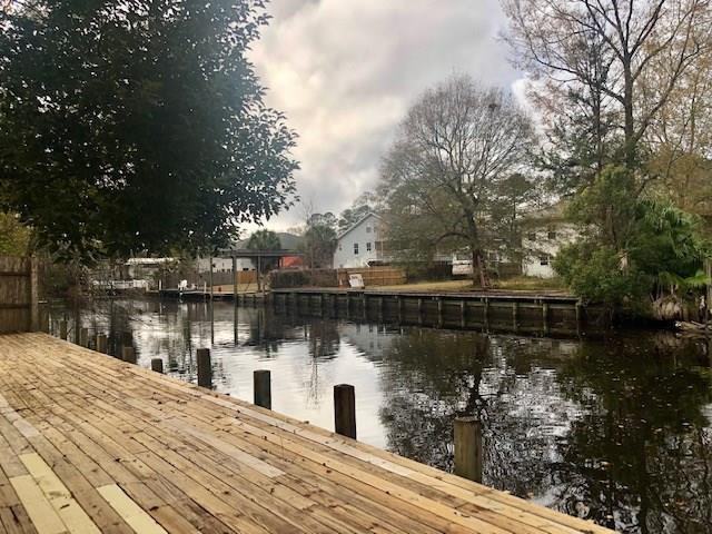 2911 Camellia Dr - Photo 2 of 12