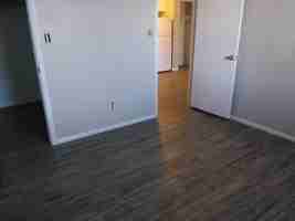 featured image of 1725 W Vogel Ave