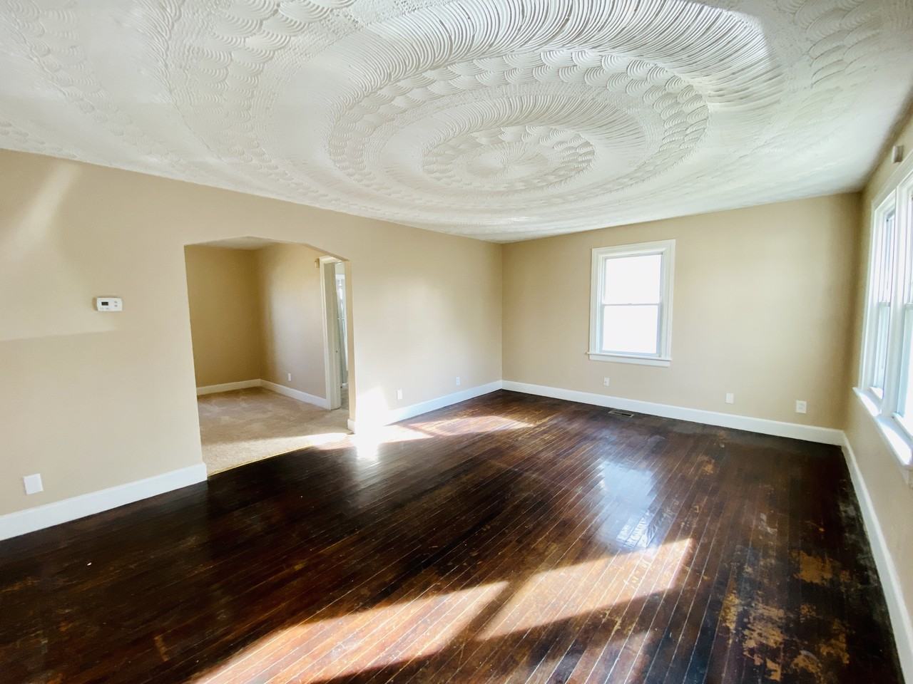 3110 Chalfin Ave - Photo 3 of 17