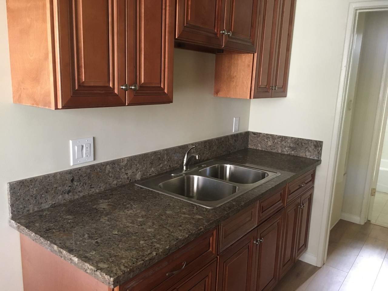 430 Golden Ave - Photo 2 of 12