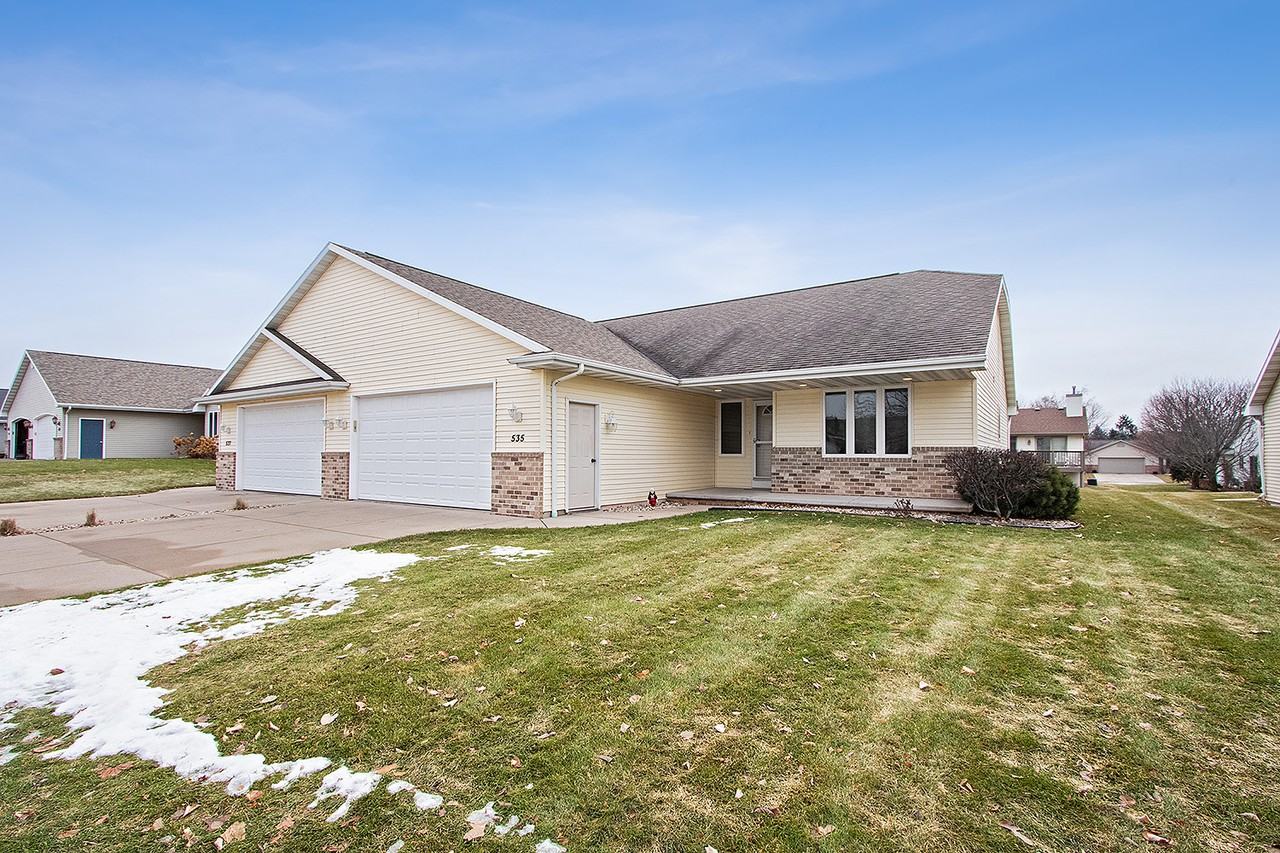 535 Kramer Ln - Photo 2 of 16