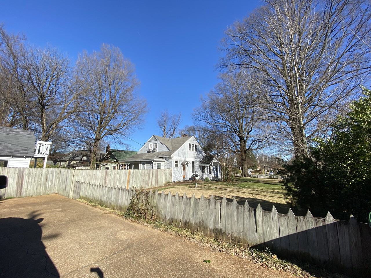 195 S Rembert St - Photo 2 of 25