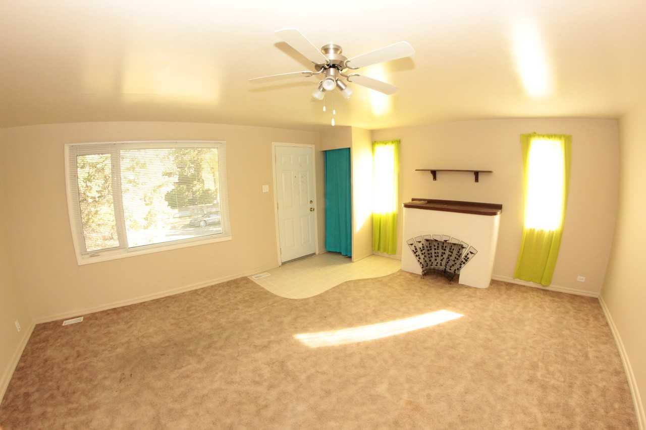 8 8 Street S - Photo 2 of 11