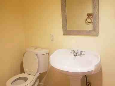 522 105th Ave - Photo 2 of 5