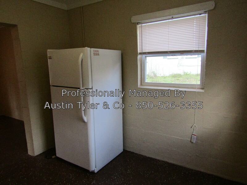 2956 Sunset Drive - Photo 3 of 10