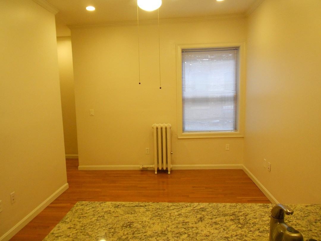 36 Burbank Street - Photo 2 of 3