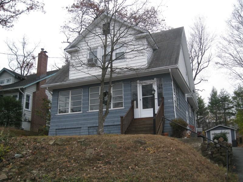 42 Ferndale Rd - Photo 3 of 6