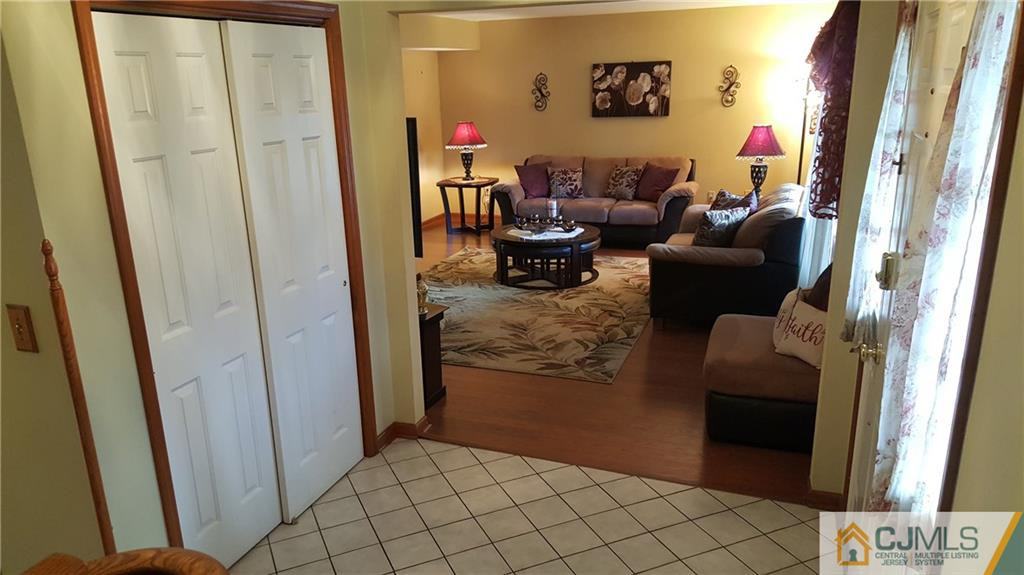 16 Rutherford Court - Photo 2 of 25