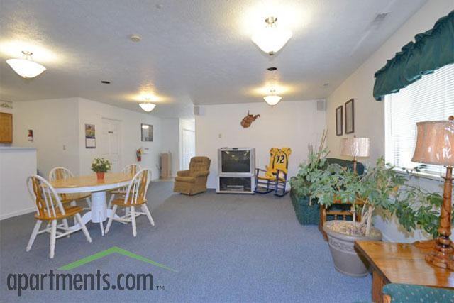 The Oaks Apartments - Photo 2 of 19