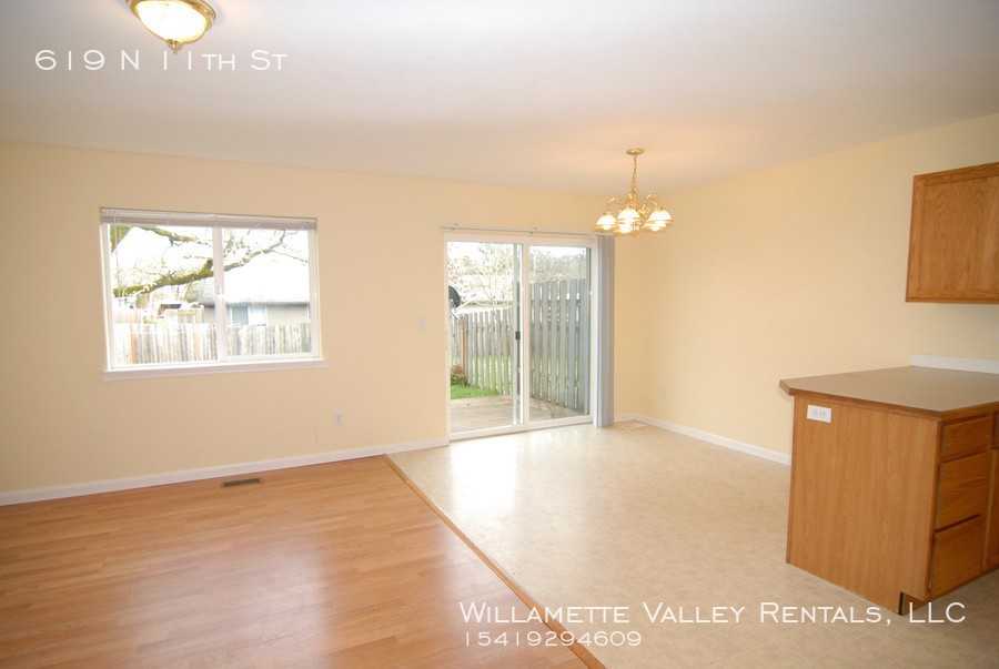 619 N 11th St - Photo 3 of 21