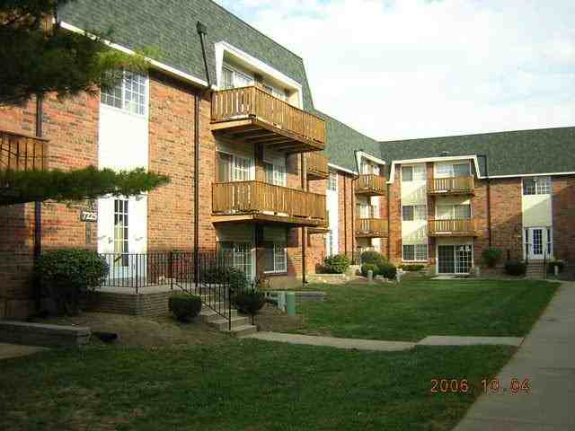 Norwood Court Apartments 7217 Woodstead Ct, Norwood Court, MO 63121