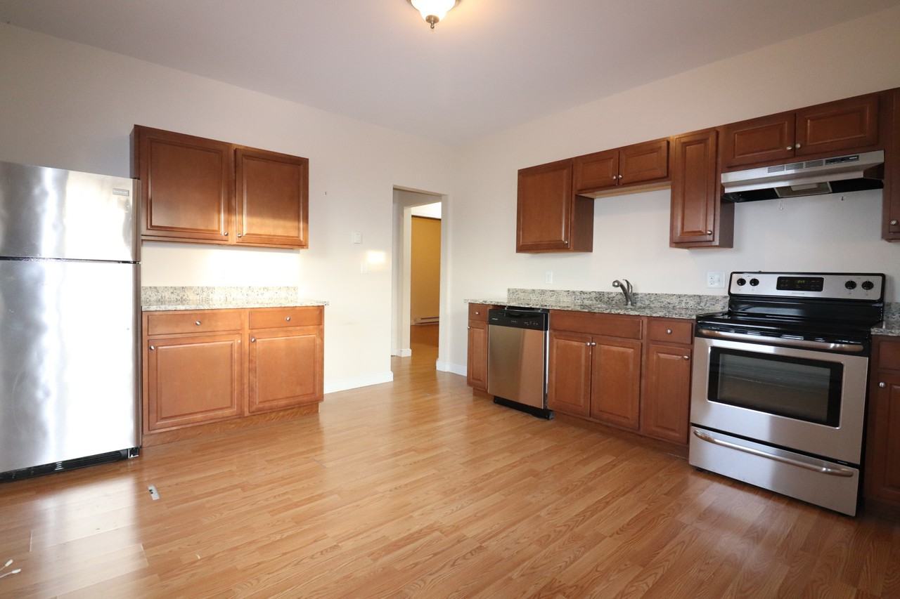 193B Washington St. B - Photo 2 of 20