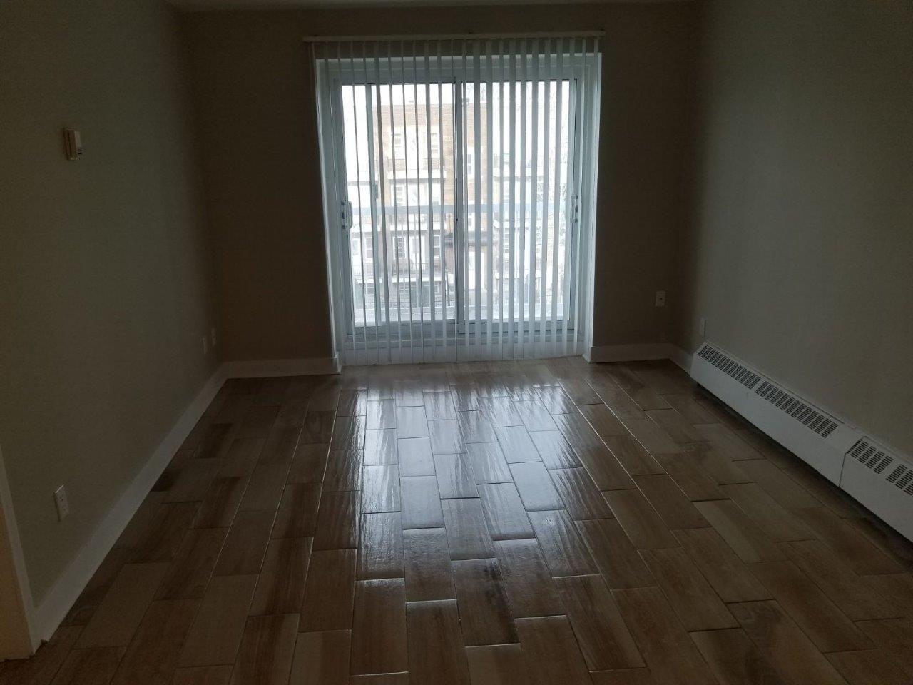 6652 Avenue Christophe-Colomb - Photo 2 of 9