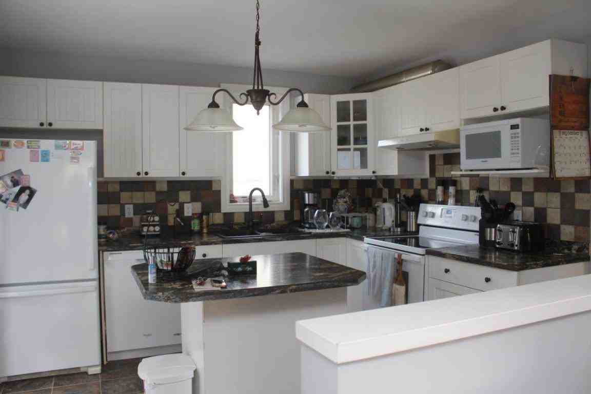 1104 1st Ave NW - Photo 2 of 10