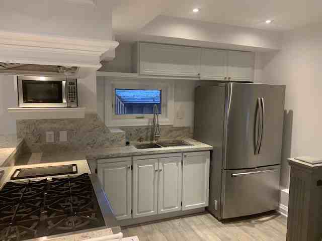 Bayview Ave & Sheppard Ave East - Photo 3 of 20