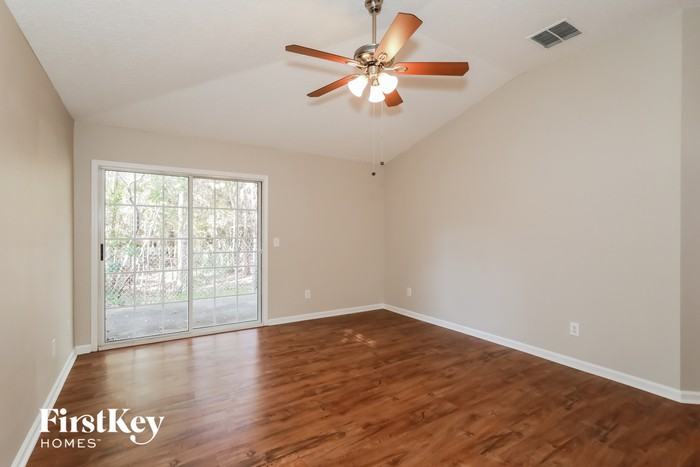 11826 Hidden Stagecoach Court - Photo 3 of 15