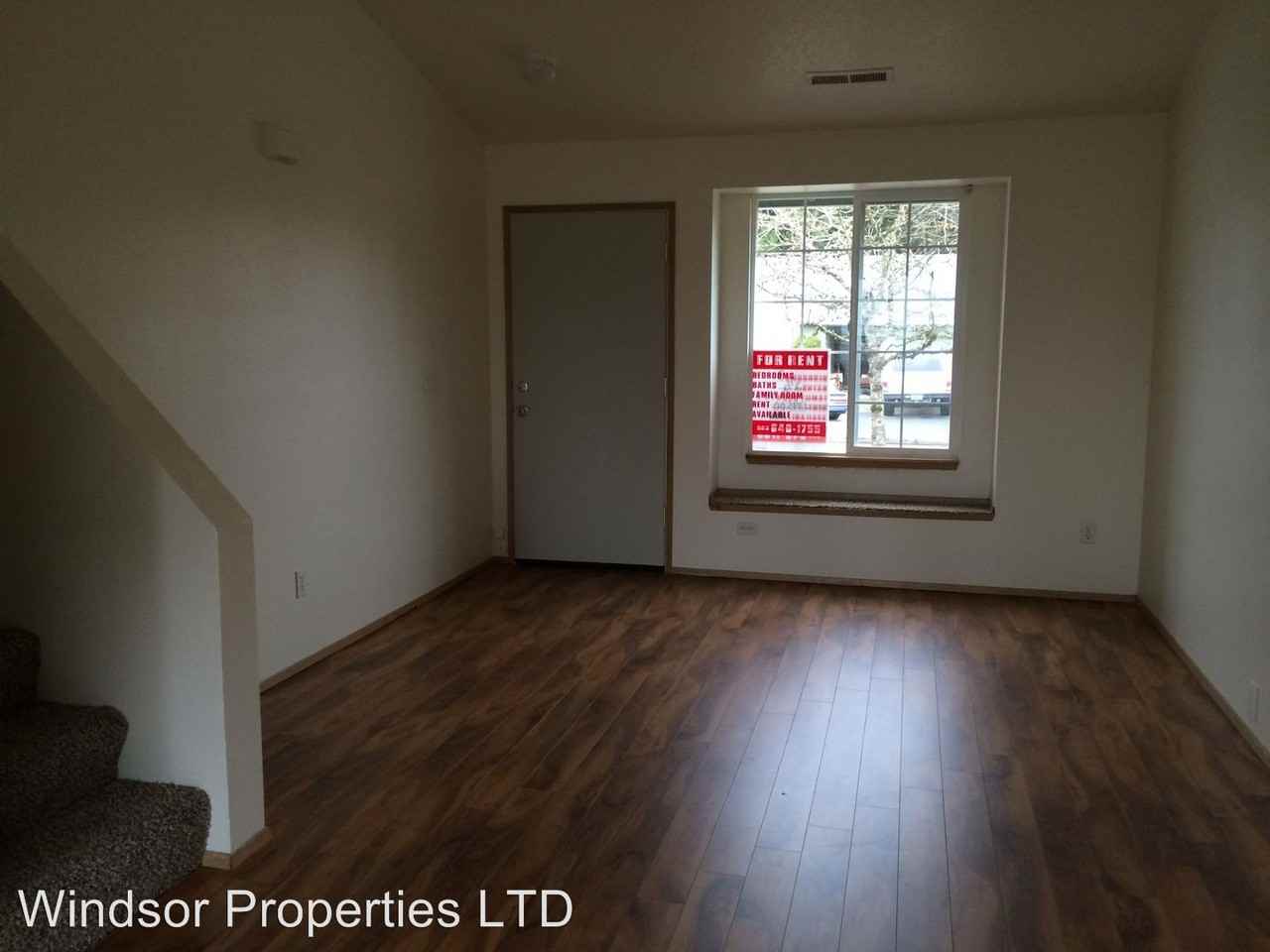 33037 Nw Laurel St. - Photo 3 of 13