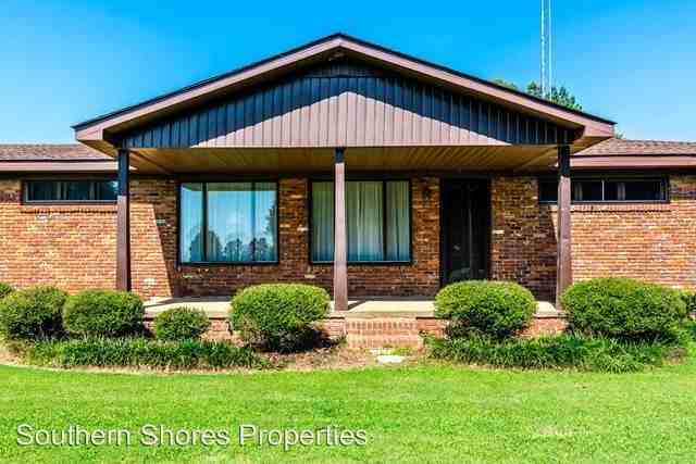 3195 Denton Rd - Photo 3 of 10