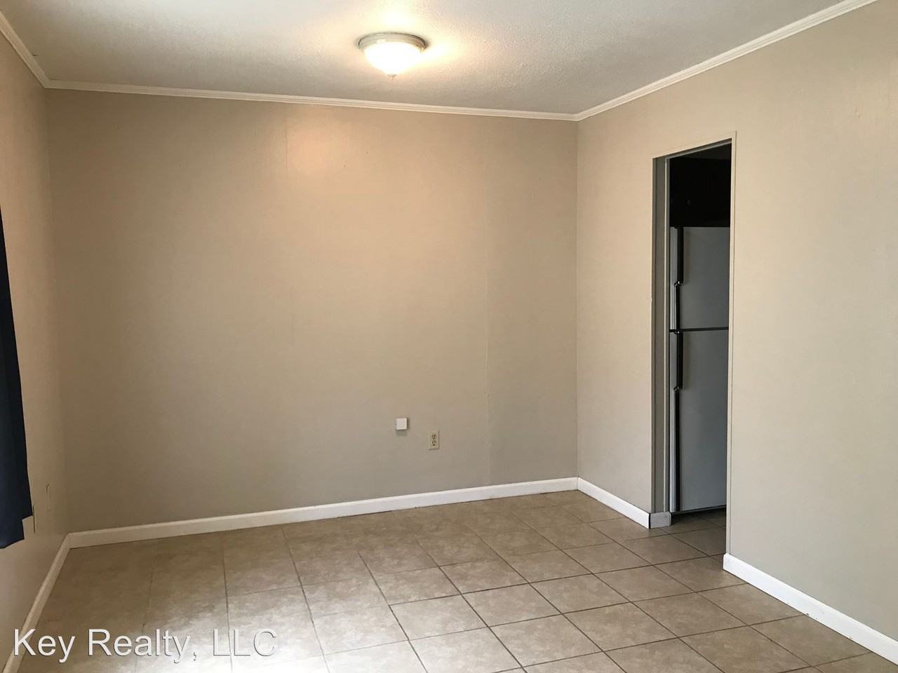 189 Leche St. - Photo 2 of 5