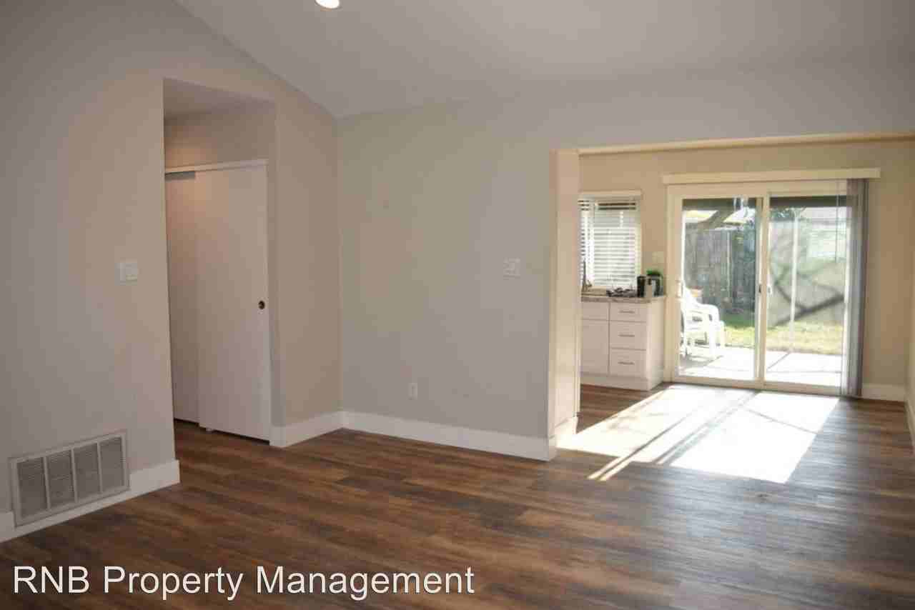 8904 La Riviera Drive - Photo 3 of 32